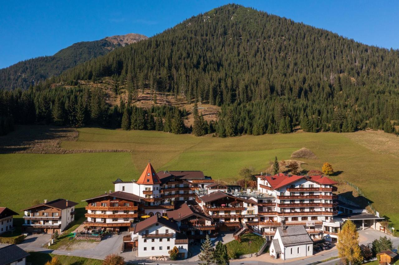 Hotel Thaneller Stadl Braeu Berwang Exterior foto
